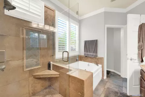 Bath - 2833 Watson Ct, Fairfield, CA 94534 photo 2 of 5