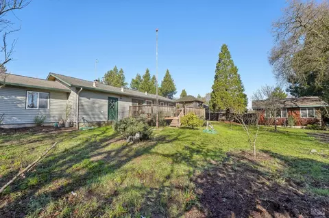 5288 Mcfarlane Rd, Sebastopol, CA 95472