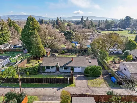 5288 Mcfarlane Rd, Sebastopol, CA 95472 photo 2