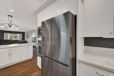 Kitchen - 7575 Putman Rd, Vacaville, CA 95688 photo 6 of 11