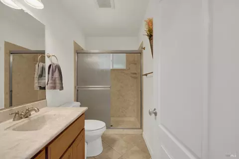 Bath - 7575 Putman Rd, Vacaville, CA 95688 photo 7 of 8