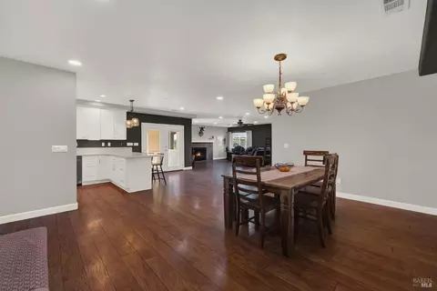 Dining - 7575 Putman Rd, Vacaville, CA 95688 photo 1 of 3