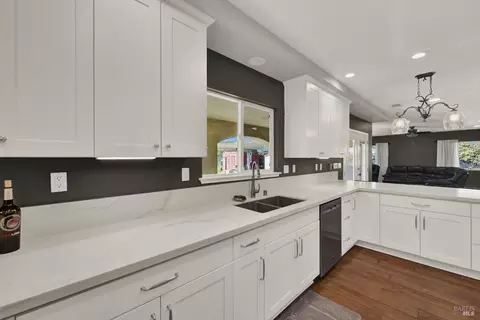 Kitchen - 7575 Putman Rd, Vacaville, CA 95688 photo 7 of 11