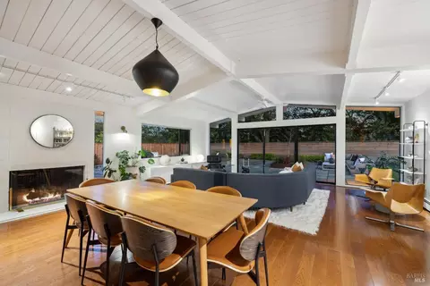 575 Loganberry Dr, San Rafael, CA 94903