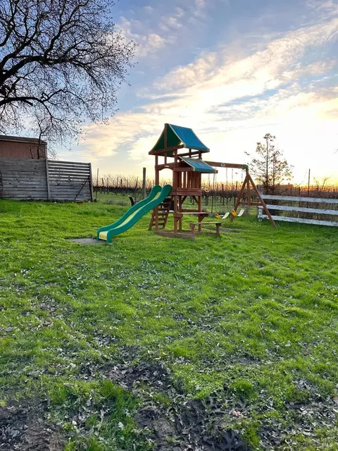 1105 4th Ave, Napa, CA 94559 photo 25
