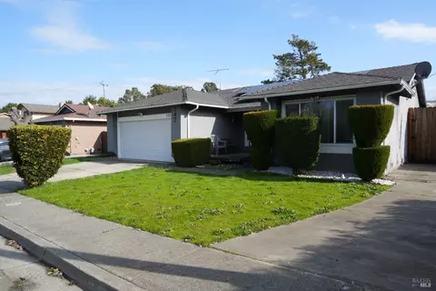 142 Zinnia Cir, Vallejo, CA 94591 photo 2