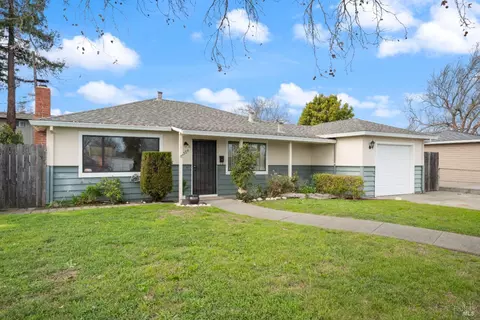 1329 Mcneil Ave, Petaluma, CA 94954