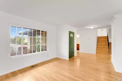 Living - 1448 Granada St, Vallejo, CA 94591 photo 3 of 16