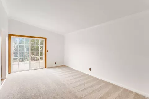 Living - 1448 Granada St, Vallejo, CA 94591 photo 14 of 16