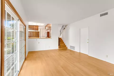 Living - 1448 Granada St, Vallejo, CA 94591 photo 12 of 16