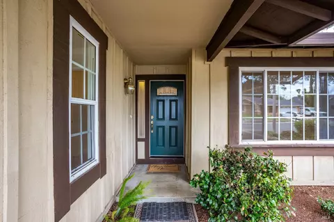 Entry Way - 1448 Granada St, Vallejo, CA 94591 photo 1 of 11