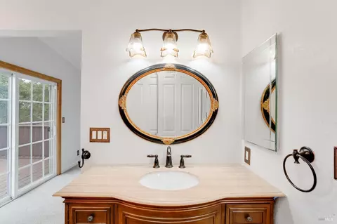 Bath - 1448 Granada St, Vallejo, CA 94591 photo 5 of 8