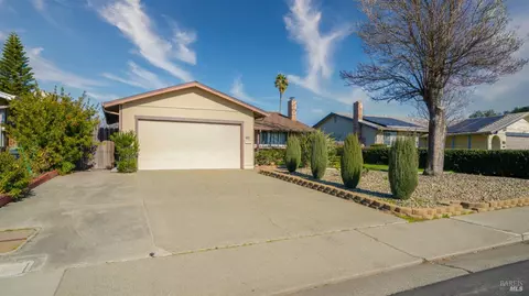 1006 E Tabor Ave, Fairfield, CA 94533