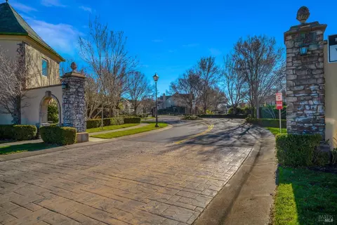 4088 Summer Gate Ave, Vallejo, CA 94591 photo 27
