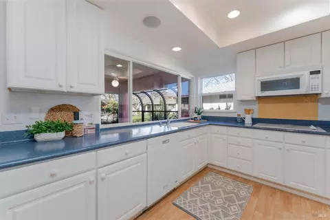 337 Pythian Rd, Santa Rosa, CA 95409 photo 10