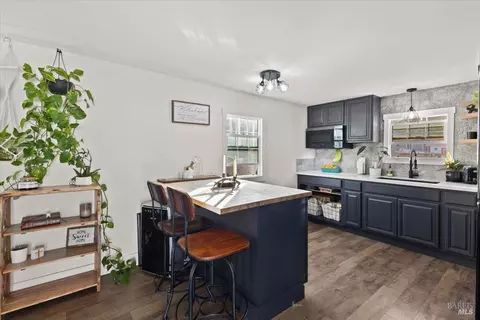 700 Shady Glen Rd #5, Vacaville, CA 95688