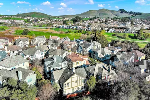 View/Area - 6178 Ashwell Way, Vallejo, CA 94591 photo 2 of 4