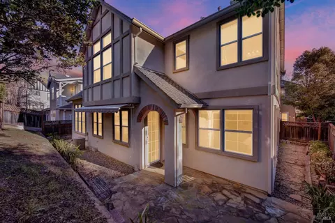 Exterior - 6178 Ashwell Way, Vallejo, CA 94591 photo 5 of 7
