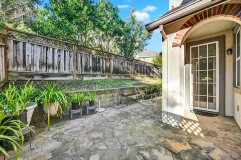 Exterior - 6178 Ashwell Way, Vallejo, CA 94591 photo 6 of 7