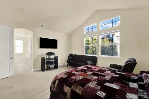 Bedroom - 6178 Ashwell Way, Vallejo, CA 94591 photo 4 of 5