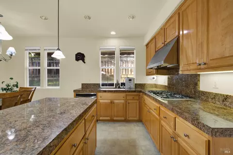 Kitchen - 6178 Ashwell Way, Vallejo, CA 94591 photo 1 of 5