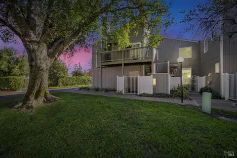 1209 Camino Corto, Rohnert Park, CA 94928