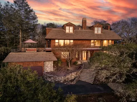 3636 Alta Vista Ave, Santa Rosa, CA 95409