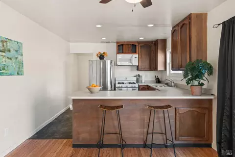 766 S Oak St, Ukiah, CA 95482 photo 3