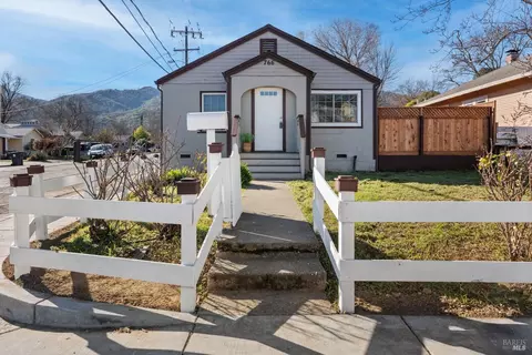 766 S Oak St, Ukiah, CA 95482