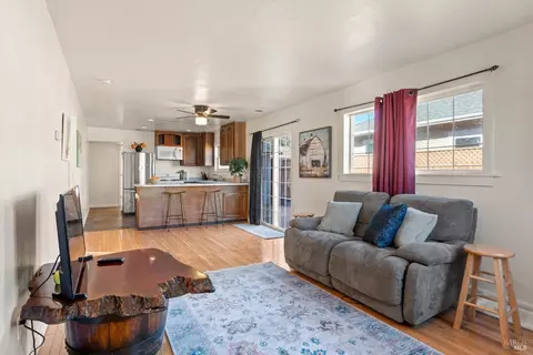 766 S Oak St, Ukiah, CA 95482 photo 9