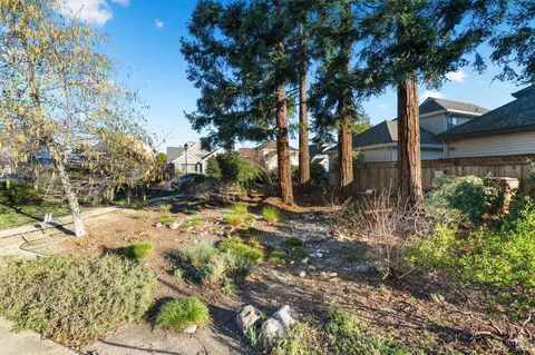 Exterior - 4 Valley West Cir, Napa, CA 94558 photo 12 of 12