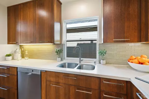 Kitchen - 4 Valley West Cir, Napa, CA 94558 photo 6 of 7