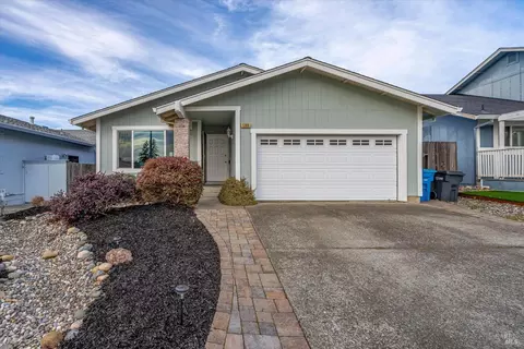 1360 Gillpepper Ln, Rohnert Park, CA 94928