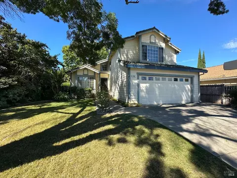 378 Danbury Cir, Vacaville, CA 95687