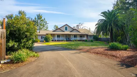 240 Granada Pl, Santa Rosa, CA 95409