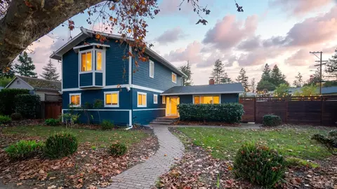 910 Mountain View Ave, Petaluma, CA 94952 photo 2