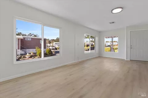 42 Constance Dr, Vallejo, CA 94590 photo 8
