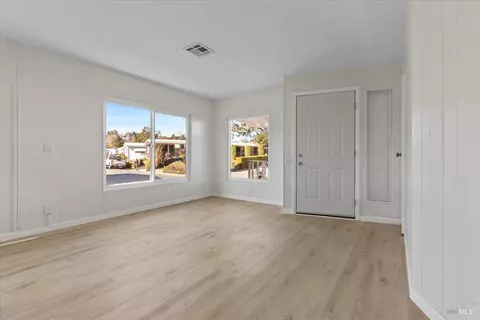 42 Constance Dr, Vallejo, CA 94590 photo 5