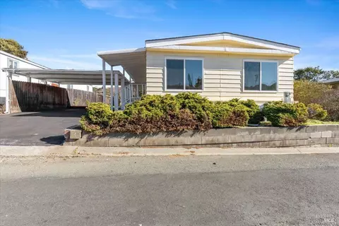 42 Constance Dr, Vallejo, CA 94590 photo 2