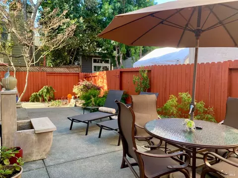 964 Edwards Ave, Santa Rosa, CA 95401