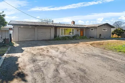 962 Dry Creek Rd, Healdsburg, CA 95448