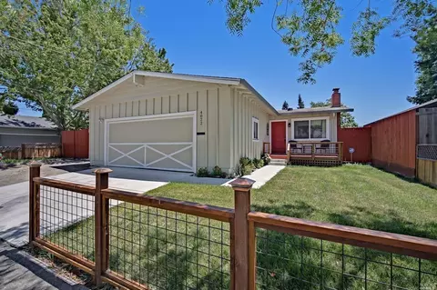 4022 Princeton Dr, Santa Rosa, CA 95405