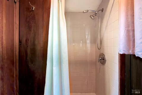 94 Oak Rd, Fairfax, CA 94930 photo 12