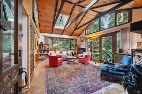 105 Wildomar St, Mill Valley, CA 94941