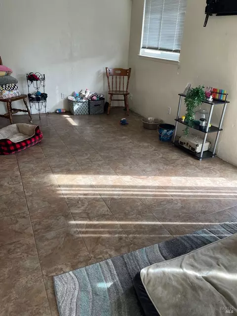 1407 Eisenhower St, Fairfield, CA 94533 photo 9