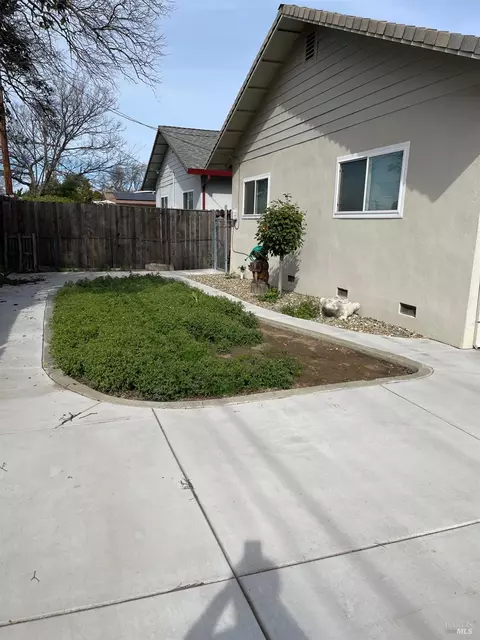 1407 Eisenhower St, Fairfield, CA 94533 photo 11