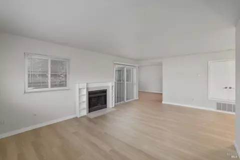 243 Lands End Ct, Vallejo, CA 94591 photo 10