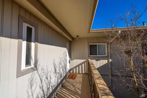 243 Lands End Ct, Vallejo, CA 94591 photo 3