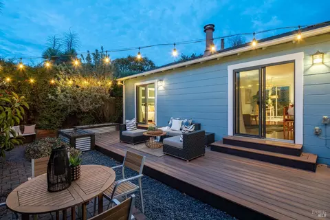 2333 10th St #A, Berkeley, CA 94710
