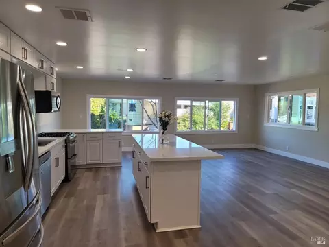 28 Marin Valley Dr, Novato, CA 94949